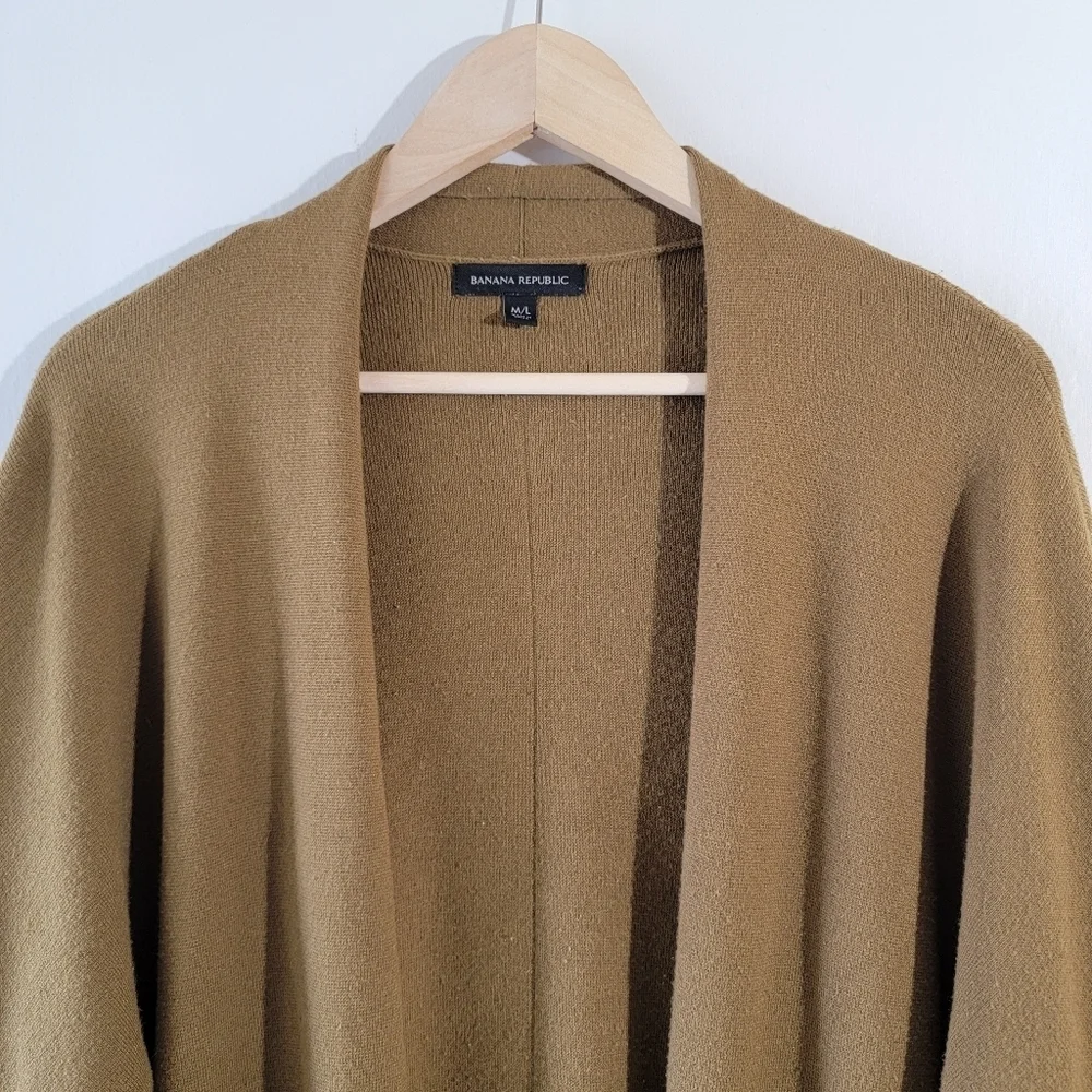 Banana Republic Toasted Coconut Cape Long Cardigan M/L Pocket Fall Winter Cozy
